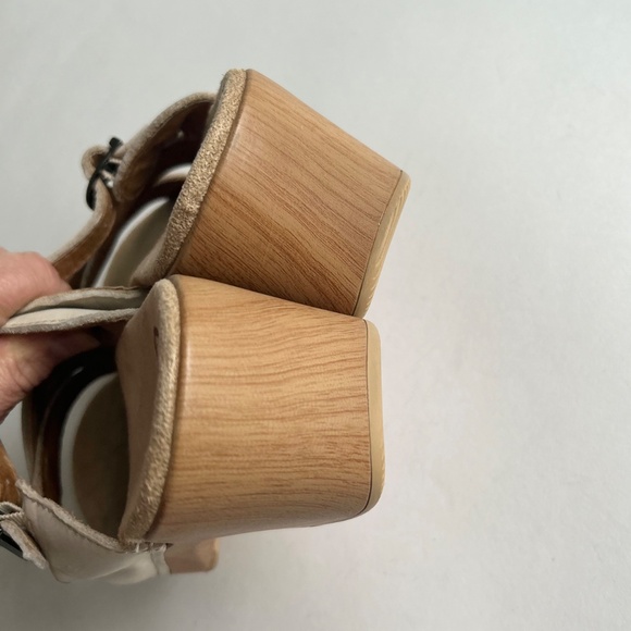 Dansko Beige Leather Adjustable Strap Clog Sandals size EUR 41, US 10.5 - Picture 12 of 14